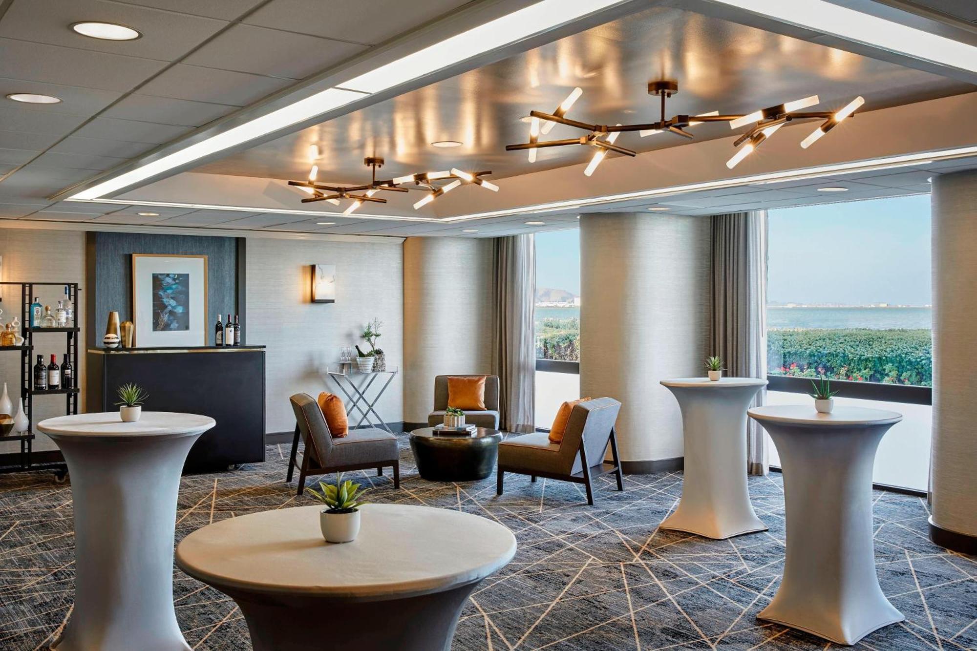 San Francisco Airport Marriott Waterfront 4*