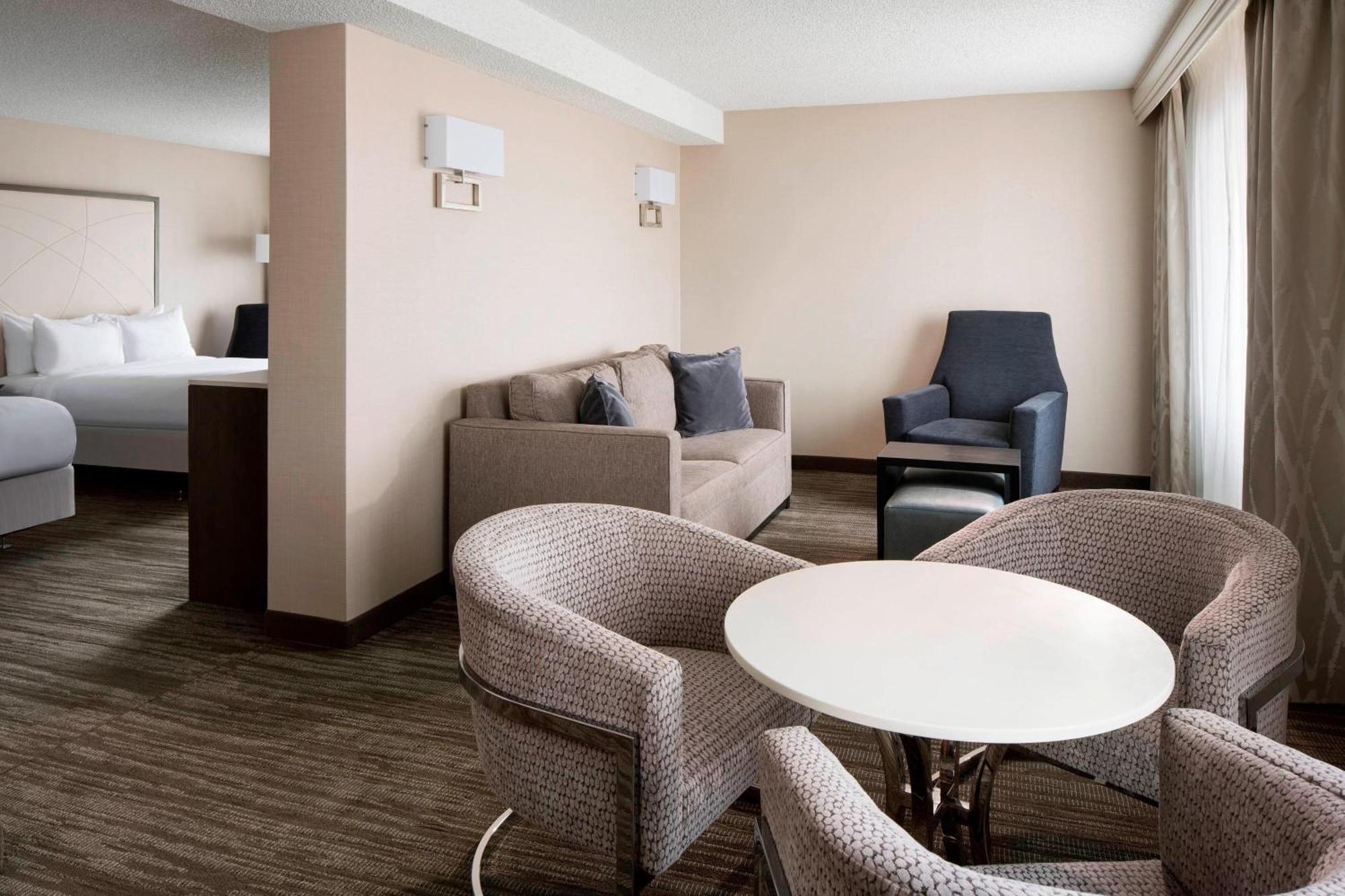 San Francisco Airport Marriott Waterfront 4*