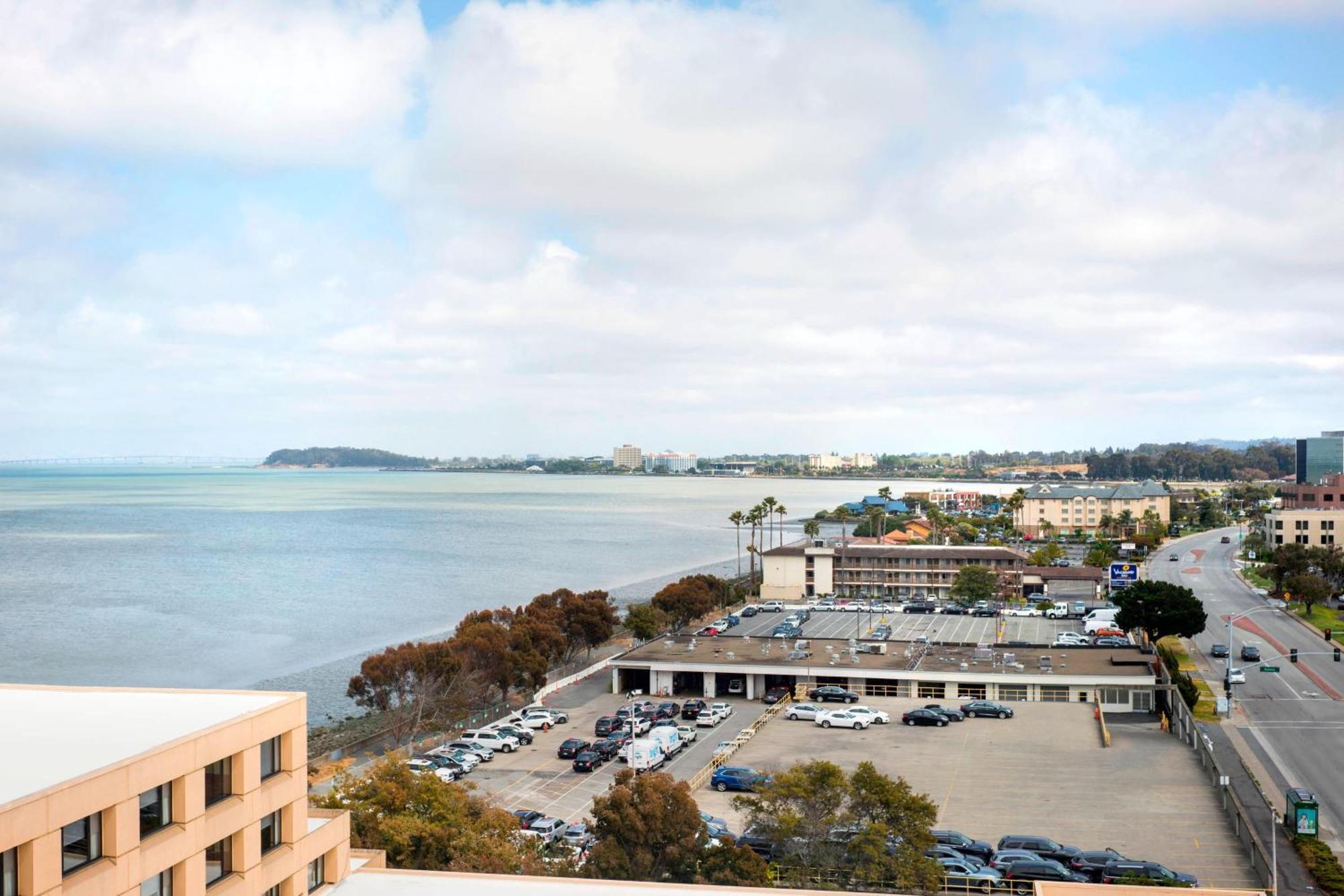 San Francisco Airport Marriott Waterfront 4*