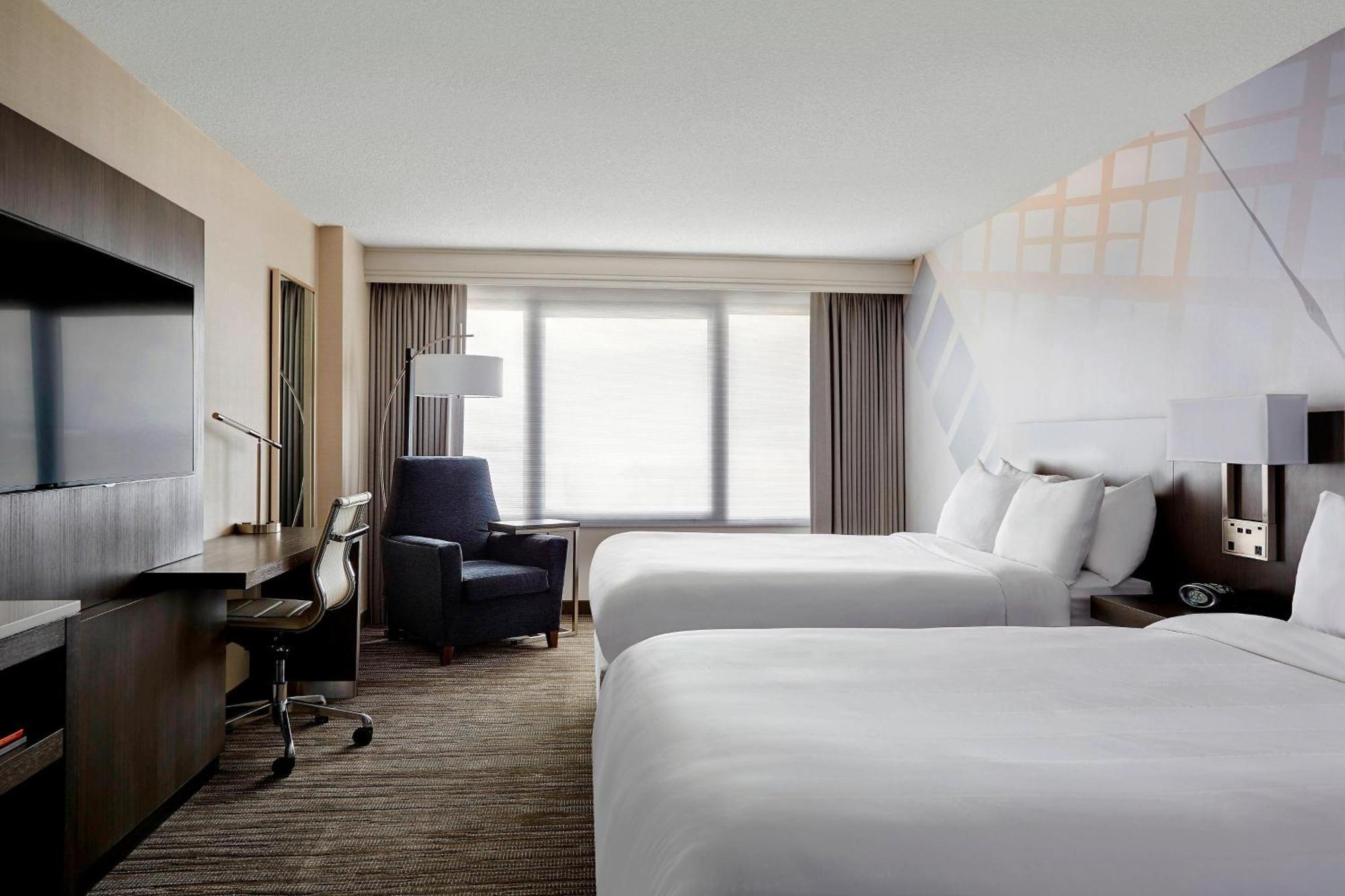 San Francisco Airport Marriott Waterfront Hotel 4*